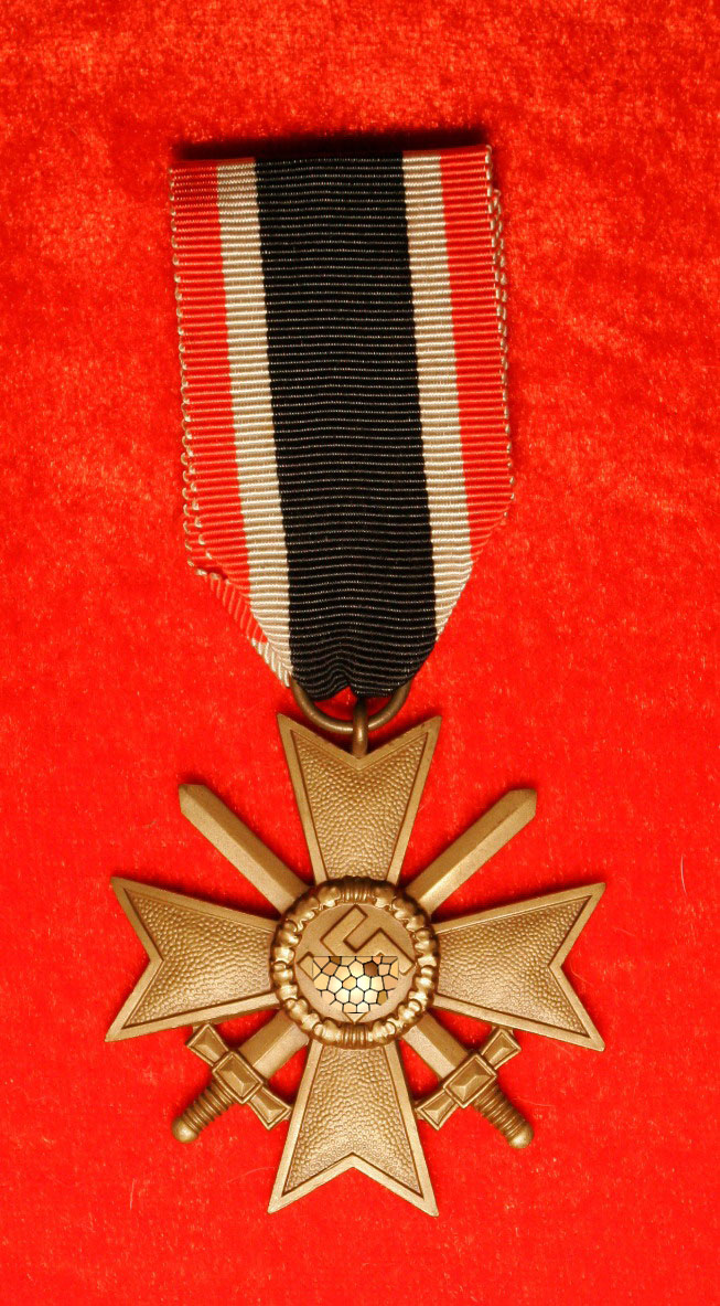 Крест за военные заслуги с мечами 2-й степени
