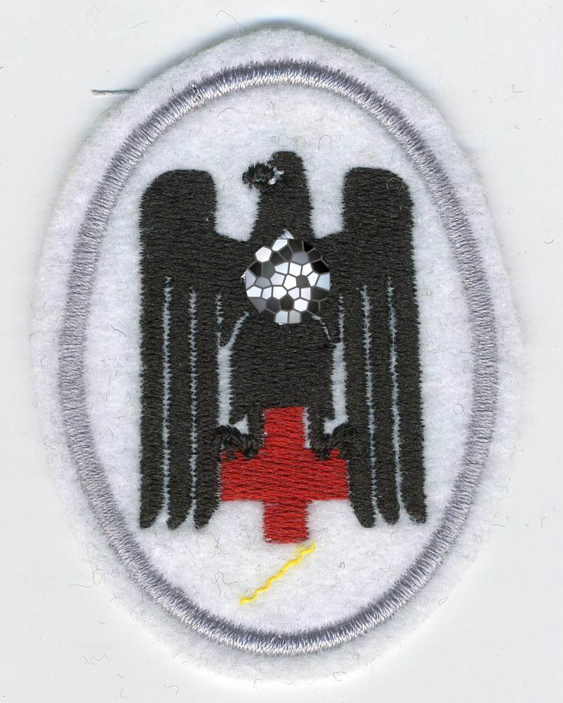 Нарукавный шеврон Немецкого Красного Креста