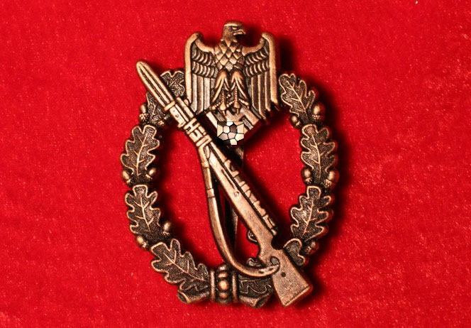 Нагрудный штурмовой пехотный знак II степени(бронза)